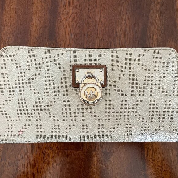 Michael Kors Hamilton Leather Wallet Cream White, Zip Around Wallet 8" x 4" - Picture 1 of 8